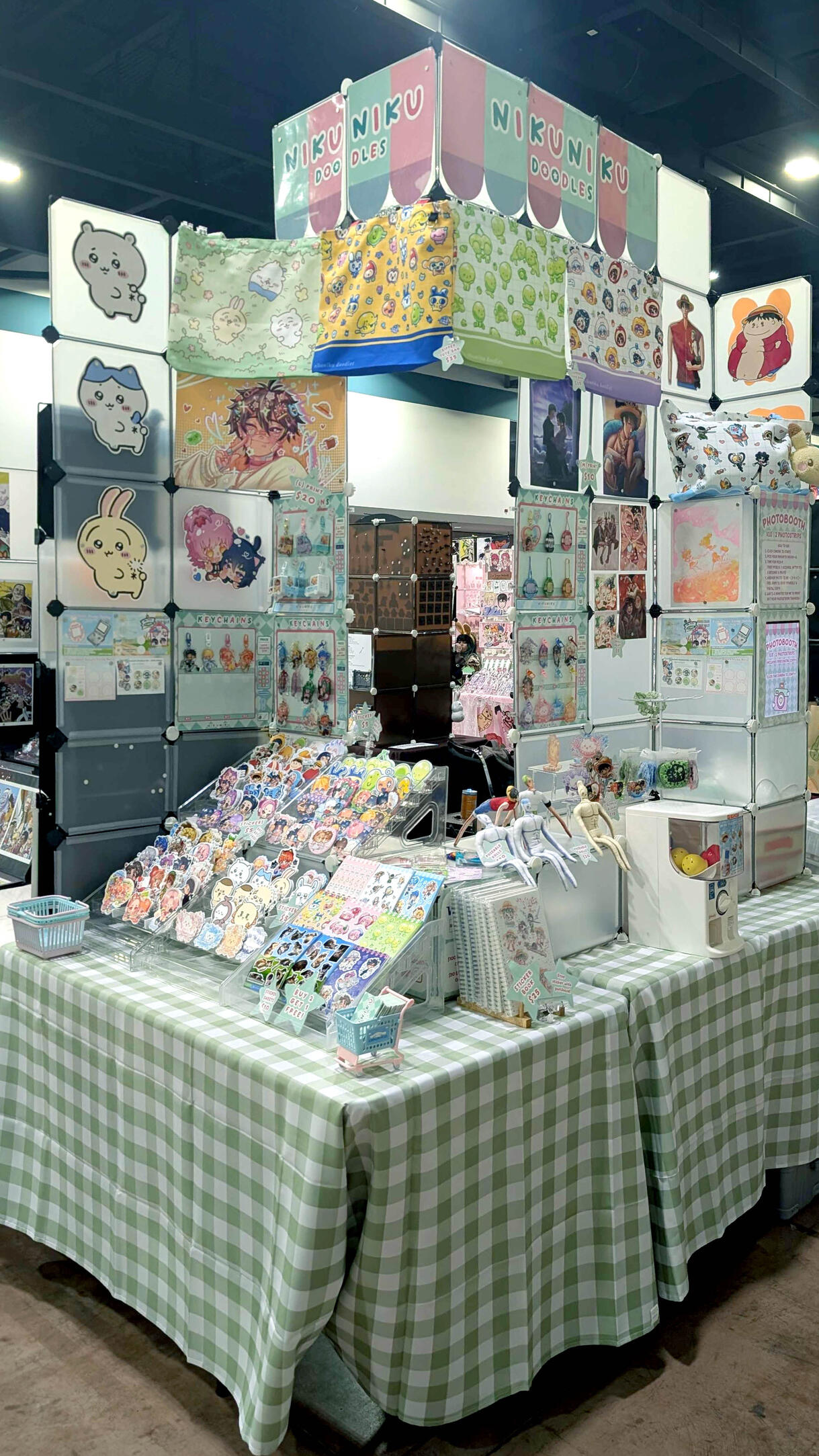 Corner Display